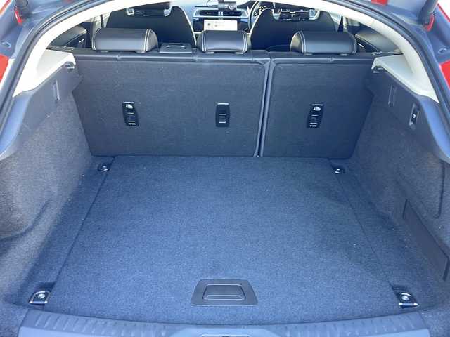 ジャガー Ｉペース SE 東京都 2021(令3)年 2.7万km 茶 車体色　CCB　フォトンレッド/純正ナビ/BT/USB/Apple Carplay/ヘッドアップディスプレイ/360度カメラ　ETC2.0/パノラミックルーフ【開かない】/ＭＥＲＩＤＩＡＮサウンド/アダプティブクルーズコントロール/レーンキープアシスト/ブラインドスポットアシスト/オートマチックハイビーム/パワーバックドア/前後左右独立オートエアコン/レザーシート/パワーシート（D/N）/シートヒーター（D/N）/ドライブレコーダー/スマートキー×２/純正22インチアルミ