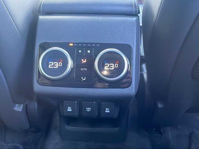 ジャガー Ｉペース SE 東京都 2021(令3)年 2.7万km 茶 車体色　CCB　フォトンレッド/純正ナビ/BT/USB/Apple Carplay/ヘッドアップディスプレイ/360度カメラ　ETC2.0/パノラミックルーフ【開かない】/ＭＥＲＩＤＩＡＮサウンド/アダプティブクルーズコントロール/レーンキープアシスト/ブラインドスポットアシスト/オートマチックハイビーム/パワーバックドア/前後左右独立オートエアコン/レザーシート/パワーシート（D/N）/シートヒーター（D/N）/ドライブレコーダー/スマートキー×２/純正22インチアルミ