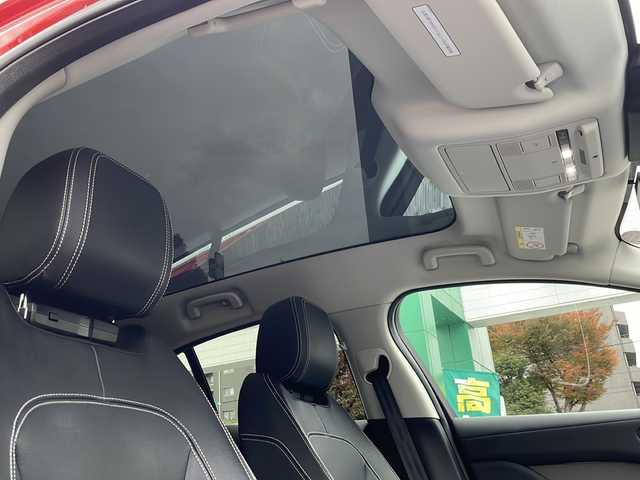 ジャガー Ｉペース SE 東京都 2021(令3)年 2.7万km 茶 車体色　CCB　フォトンレッド/純正ナビ/BT/USB/Apple Carplay/ヘッドアップディスプレイ/360度カメラ　ETC2.0/パノラミックルーフ【開かない】/ＭＥＲＩＤＩＡＮサウンド/アダプティブクルーズコントロール/レーンキープアシスト/ブラインドスポットアシスト/オートマチックハイビーム/パワーバックドア/前後左右独立オートエアコン/レザーシート/パワーシート（D/N）/シートヒーター（D/N）/ドライブレコーダー/スマートキー×２/純正22インチアルミ