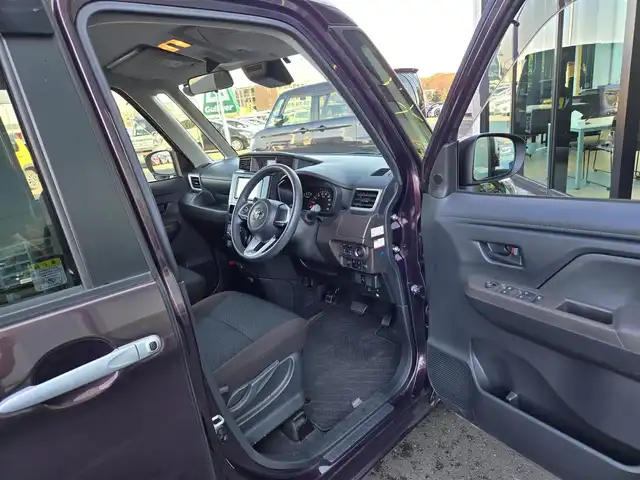 トヨタ ルーミー G 東京都 2020(令2)年 7.2万km プラムブラウンパールクリスタルシャイン 純正ナビ(NSZT-W68T)/【AM/FM/DISC/TV/SD/BT】/バックカメラ/ビルトインETC/両側電動スライドドア/コーナーセンサー/シートヒーター/LEDヘッドライト/フォグランプ/オートライト/後席サンシェード/衝突軽減ブレーキ/横滑り防止装置/アイドリングストップ/ISOFIX/USBポート/プッシュスタート/スマートキー