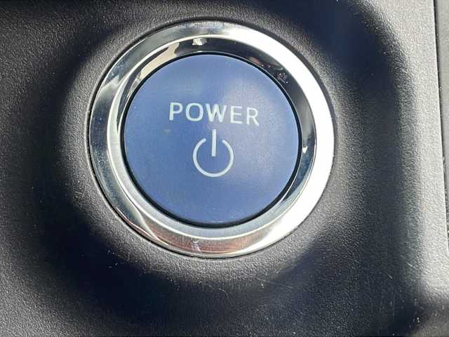 トヨタ アクア G ブラックソフトレザーセレ 熊本県 2013(平25)年 7.4万km ライムホワイトパールクリスタルシャイン (株)IDOMが運営する【じしゃロン熊本店】の自社ローン対象車両になります。こちらは現金ご利用時の価格です。自社ローンご希望の方は別途その旨お申付け下さい。　/純正ナビ（NSZT-W62G）/バックカメラ/フルセグテレビ/DVD/CD/Bluetooth接続/ETC/ハーフレザーシート/ハロゲンヘッドライト/オートライト/スマートキー