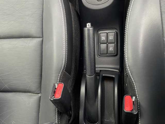 トヨタ アクア G ブラックソフトレザーセレ 熊本県 2013(平25)年 7.4万km ライムホワイトパールクリスタルシャイン (株)IDOMが運営する【じしゃロン熊本店】の自社ローン対象車両になります。こちらは現金ご利用時の価格です。自社ローンご希望の方は別途その旨お申付け下さい。　/純正ナビ（NSZT-W62G）/バックカメラ/フルセグテレビ/DVD/CD/Bluetooth接続/ETC/ハーフレザーシート/ハロゲンヘッドライト/オートライト/スマートキー