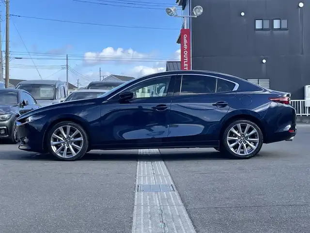マツダ マツダ３セダン XD Lパッケージ 群馬県 2019(令1)年 5.1万km ディープクリスタルブルーマイカ 純正ナビ　/フルセグ・Ｂｌｕｅｔｏｏｔｈ・ＨＤＭＩ・スマホ接続　/全周囲カメラ　/白革シート　/前席シートヒーター　/ハンドルヒーター　/運転席シートメモリー　/前後ドラレコ　/衝突軽減ブレーキ　/ハンドル支援　/オートワイパー