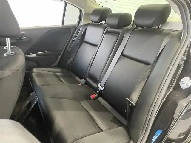 ホンダ グレイス ハイブリッド LX 沖縄県 2015(平27)年 5.5万km クリスタルブラックパール (株)IDOMが運営する【じしゃロンコザ店】の自社ローン専用車両になりますこちらは現金またはオートローンご利用時の価格です。自社ローンご希望の方は別途その旨お申付け下さい/純正ナビ　/Bluetooth接続　/ETC　/クルーズコントロール　/衝突被害軽減ブレーキ　/プッシュスタート　/スマートキー　/スペアキー　/オートライト