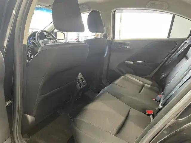ホンダ グレイス ハイブリッド LX 沖縄県 2015(平27)年 5.5万km クリスタルブラックパール (株)IDOMが運営する【じしゃロンコザ店】の自社ローン専用車両になりますこちらは現金またはオートローンご利用時の価格です。自社ローンご希望の方は別途その旨お申付け下さい/純正ナビ　/Bluetooth接続　/ETC　/クルーズコントロール　/衝突被害軽減ブレーキ　/プッシュスタート　/スマートキー　/スペアキー　/オートライト