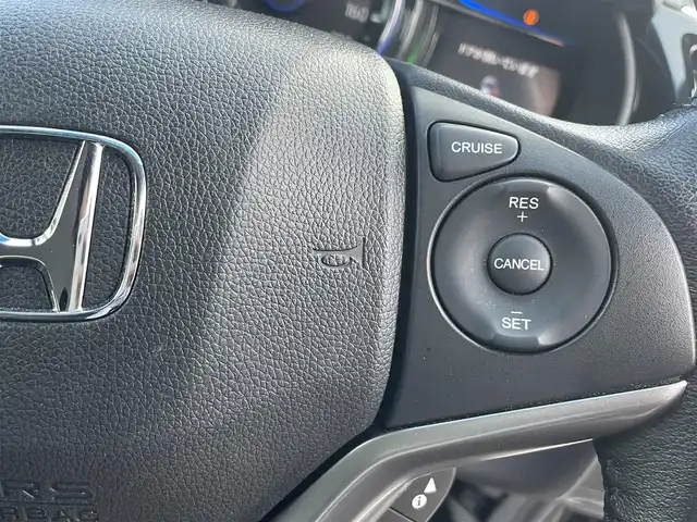 ホンダ グレイス ハイブリッド LX 沖縄県 2015(平27)年 5.5万km クリスタルブラックパール (株)IDOMが運営する【じしゃロンコザ店】の自社ローン専用車両になりますこちらは現金またはオートローンご利用時の価格です。自社ローンご希望の方は別途その旨お申付け下さい/純正ナビ　/Bluetooth接続　/ETC　/クルーズコントロール　/衝突被害軽減ブレーキ　/プッシュスタート　/スマートキー　/スペアキー　/オートライト