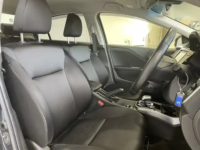 ホンダ グレイス ハイブリッド LX 沖縄県 2015(平27)年 5.5万km クリスタルブラックパール (株)IDOMが運営する【じしゃロンコザ店】の自社ローン専用車両になりますこちらは現金またはオートローンご利用時の価格です。自社ローンご希望の方は別途その旨お申付け下さい/純正ナビ　/Bluetooth接続　/ETC　/クルーズコントロール　/衝突被害軽減ブレーキ　/プッシュスタート　/スマートキー　/スペアキー　/オートライト