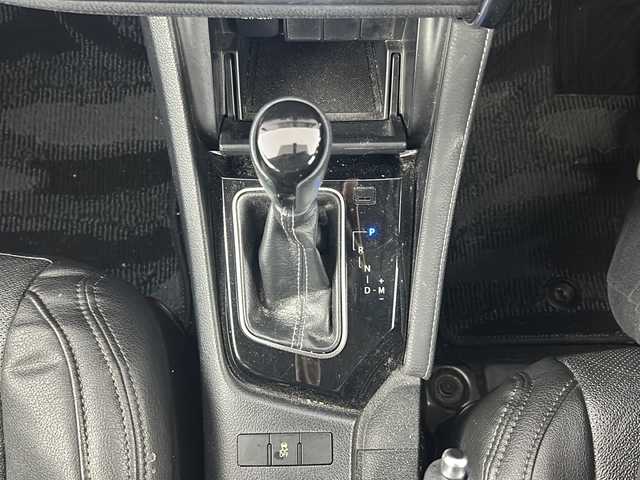 トヨタ オーリス 150X Sパッケージ 愛知県 2015(平27)年 4.5万km レッドマイカメタリック 社外7インチメモリーナビゲーション/CD DVD フルセグTV Bluetooth/バックカメラ/ETC/ステアリングリモコン/シートヒーター(D/N)/純正16インチアルミホイール/シートカバーあり/HIDヘッドライト/オートライト/フォグライト/横滑り防止装置/スマートキー/エンジンプッシュスタート/ドアバイザー