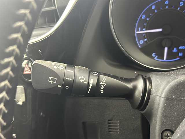 トヨタ オーリス 150X Sパッケージ 愛知県 2015(平27)年 4.5万km レッドマイカメタリック 社外7インチメモリーナビゲーション/CD DVD フルセグTV Bluetooth/バックカメラ/ETC/ステアリングリモコン/シートヒーター(D/N)/純正16インチアルミホイール/シートカバーあり/HIDヘッドライト/オートライト/フォグライト/横滑り防止装置/スマートキー/エンジンプッシュスタート/ドアバイザー