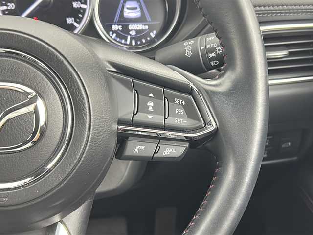 マツダ ＣＸ－８ XD ブラックトーンエディション 宮城県 2022(令4)年 6.1万km ジェットブラックマイカ アルパイン製フリップダウンモニター/CD/DVDプレーヤー/i-ACTIVSENSE/・プリクラッシュセーフティーシステム/・オートクルーズコントロール/・レーントレーシングアシスト/・オートマチックハイビーム/ブラインドスポットモニター/ヘッドアップディスプレイ/電動リアゲート/マツダコネクトナビ/（BT.USB.CD.DVD）/アラウンドビューモニター/フルセグテレビ/ETC/全席シートヒーター/前席パワーシート/ハーフレザーシート/ステアリングヒーター/革巻きステアリング/ステアリングスイッチ/電動パーキングブレーキ/プッシュスタート/スマートキー（2本）/純正フロアマット/ロールサンシェード/純正19インチアルミホイール/社外17インチ冬タイヤ積込/LEDヘッドライト