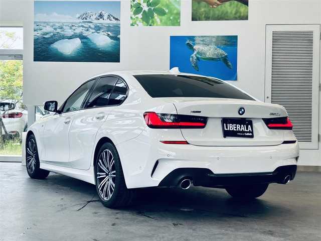 ＢＭＷ ＢＭＷ ３２０ｄ xDrive Mスポーツ EDジョイ+ 大阪府 2020(令2)年 3.7万km アルピンホワイトⅢ 黒革/パワーシート/Dシートメモリ/シートヒーター/純正ナビ/360度カメラ/applecarplay/ACC/ブラインドスポット/純正18インチAW/LEDヘッドライト/電動リアゲート/ワイヤレス充電