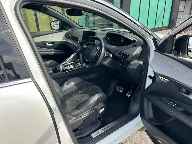プジョー ３００８ GT ブルー HDi 石川県 2020(令2)年 5.8万km パール 衝突軽減ブレーキ/アダプティブクルーズコントロール/ブラインドスポットモニター/純正ナビ/後席用モニター/ＡｐｐｌｅＣａｒＰｌａｙ/フルセグ/バックカメラ/クリアランスソナー/オートマチックテールゲート/リモートチャージ