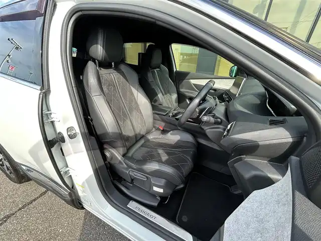 プジョー ３００８ GT ブルー HDi 石川県 2020(令2)年 5.8万km パール 衝突軽減ブレーキ/アダプティブクルーズコントロール/ブラインドスポットモニター/純正ナビ/後席用モニター/ＡｐｐｌｅＣａｒＰｌａｙ/フルセグ/バックカメラ/クリアランスソナー/オートマチックテールゲート/リモートチャージ