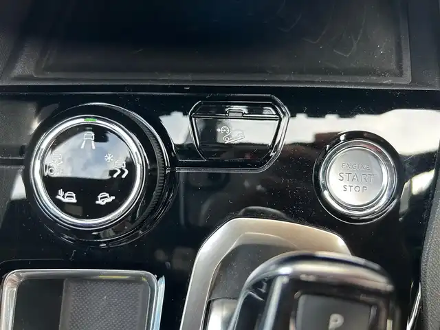 プジョー ３００８ GT ブルー HDi 石川県 2020(令2)年 5.8万km パール 衝突軽減ブレーキ/アダプティブクルーズコントロール/ブラインドスポットモニター/純正ナビ/後席用モニター/ＡｐｐｌｅＣａｒＰｌａｙ/フルセグ/バックカメラ/クリアランスソナー/オートマチックテールゲート/リモートチャージ