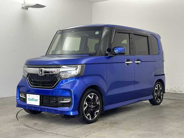ホンダ Ｎ ＢＯＸ カスタム G L ターボ ホンダセンシング 兵庫県 2017(平29)年 7.2万km ブリリアントスポーティブルーメタリック2トーン ・Honda SENSING/・衝突軽減ブレーキ/・誤発進抑制機能/・後方誤発進抑制機能/・歩行者事故低減ステアリング/・路外逸脱抑制機能/・アダプティブ・クルーズ・コントロール/・車線維持支援システム/・オートハイビーム/・先行車発進お知らせ機能/・標識認識機能/・ビルトインETC車載器/・純正8インチメモリナビ(VXU-185NBi)/CD/DVD/SD/BT/フルセグTV/・バックカメラ/・両側パワースライドドア/・ハーフレザーシート/・パドルシフト/・オートリトラミラー/・プラズマクラスター技術搭載フルオート・エアコンディショナー/・前席用i-サイドエアバッグシステム＋サイドカーテンエアバッグシステム(前席/後席対応)/・純正15インチアルミホイール/・LEDヘッドライト/・LEDフォグライト/・スマートキー/・プッシュスタート/・ステアリングリモコン