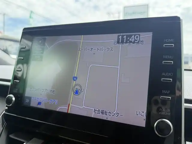 トヨタ カローラ クロス Z 千葉県 2022(令4)年 2.3万km プラチナホワイトパールマイカ 純正ディスプレイオーディオ（AM/FM/Bluetooth）/バックカメラ/ETC2.0/追従クルーズコントロール/前後ドライブレコーダー/MTモード付AT/前席シートヒーター/運転席パワーシート/ハーフレザーシート/パワーバックドア/コーナーセンサー/純正フロアマット/純正アルミホイール/LEDヘッドライト/ワンオーナー/取扱説明書/保証書