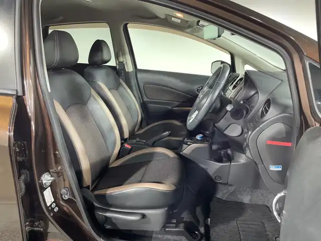 日産 ノート e－パワー メダリスト 神奈川県 2016(平28)年 4.9万km インペリアルアンバーP エマージェンシーブレーキ/レーンキープサポート/純正ナビ/・BT/フルセグTV/CD/DVD/SD/AUX/アラウンドビューモニター/インテリジェントルームミラー/ハーフレザーシート/ECO/Sモード/ドライブレコーダー/革巻きステアリング/ステアリングスイッチ/Autoライト/LEDヘッドライト/フォグランプ/シートリフター/純正フロアマット/純正アルミホイール/純正ドアバイザー
