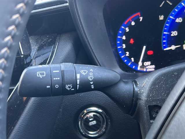 トヨタ カローラツーリング ハイブリッド ダブルバイビー 京都府 2021(令3)年 8.1万km ブラックマイカ 純正ディスプレイオーディオ/・フルセグTV/BT Audio/AM/FM/USB/・バックカメラ/前後ドラレコ/ビルトインETC/プリクラッシュセーフティ/レーダークルコン/車線逸脱防止/オートライト/オートハイビーム/オールオートパワーウィンドウ/電格ウィンカーミラー/電動パーキングブレーキ/プッシュスタート/ハーフレザーシート/横滑り防止機能/コーナーセンサー/EVMODE/DRIVEMODE/純正ドアバイザー/純正フロアマット/保証書/取扱説明書/スマートキースペア×１