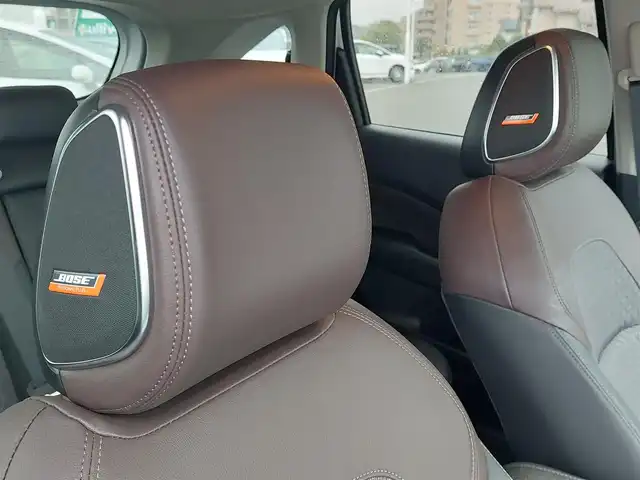 日産 オーラ G 東京都 2024(令6)年 0.3万km ピュアホワイトパール BOSEパーソナルプラスサウンドシステム/全方位運転支援システム/・エマージェンシーブレーキ/・踏み間違い衝突防止アシスト/・車線逸脱防止支援/・ブラインドスポットアシスト/・ハイビームアシスト/・プロパイロット/・アラウンドビューモニター/インテリジェントルームミラー/ワイヤレス充電器/プッシュスタート/純正ナビ/フルセグTV/ETC2.0/ドライブレコーダー/ハーフレザーシート/運転席パワーシート/LEDヘッドライト/ドアバイザー/純正アルミホイール/スマートキー