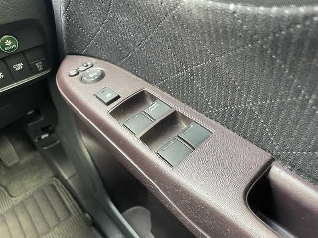 ホンダ Ｎ ＯＮＥ プレミアム SSパッケージ 埼玉県 2015(平27)年 4.6万km プレミアムブルームーンパール ・社外ナビ/・シートヒーター/・バックカメラ/・純正アルミホイール/・取説/・保証書