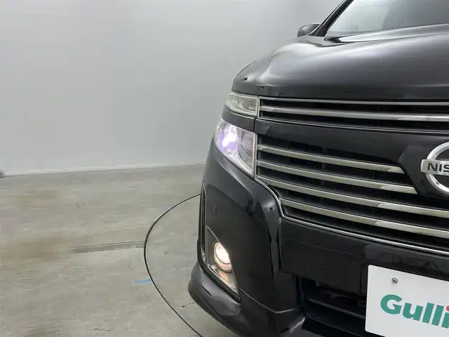 日産 エルグランド 250HWS アーバンクロム 岡山県 2012(平24)年 7.4万km ファントムブラック 社外ナビ　(アルパイン)(VIE-X08S)/【CD/DVD/フルセグ】BT電話のみ対応/社外１０．２インチフリップダウンモニター　(アルパイン)/両側電動スライドドア　/ＨＩＤヘッドライト　/バックカメラ　/後付けコーナーセンサー　前後　/スマートキー　/純正アルミホイール/オートライト/オットマン/禁煙車/フォグライト