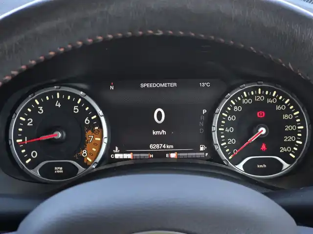 クライスラー・ジープ ジープ レネゲード リミテッド 鹿児島県 2017(平29)年 6.3万km 白 クルーズコントロール　/バックカメラ　/ドライブレコーダー　/Ｂｌｕｅｔｏｏｔｈオーディオ　/ＥＴＣ　/Ｄ＋Ｎ席パワーシート　/Ｄ＋Ｎ席シートヒーター　/ステアリングヒーター　/純正アルミホイール（１７インチ）/HIDヘッドライト/プッシュスタート/スマートキー/MTモード付AT/横滑り防止機能/レーンキープアシスト