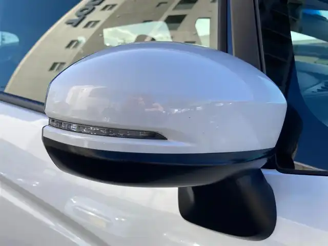 ホンダ シャトル ハイブリッド X 静岡県 2015(平27)年 8.6万km ホワイトオーキッドパール あんしんパッケージ/純正メモリーナビ/　AM FM CD DVD Bluetooth USB/ビルトインETC/前方ドライブレコーダー/LEDオートヘッドランプ/ハーフレザーシート/クルーズコントロール/純正15インチアルミホイール/スマートキー2本/パーキングアシスト/パドルシフト/フロントフォグランプ/シティブレーキアクティブシステム/フルセグTV/バックモニター