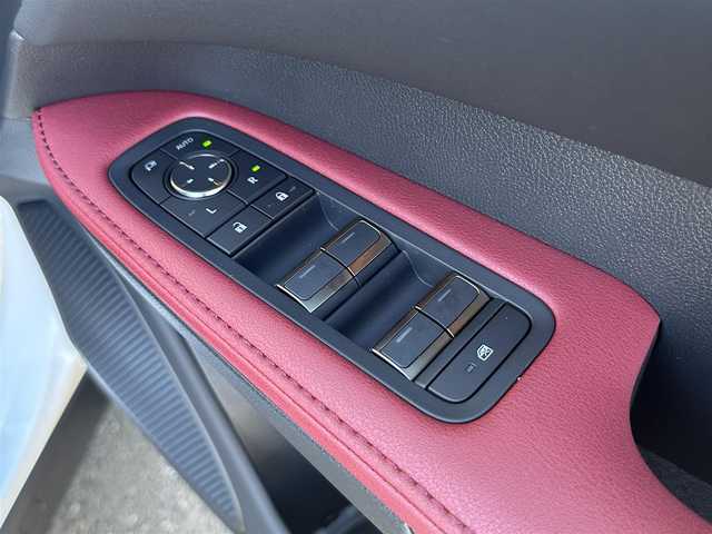 レクサス ＲＸ 500h Fスポーツパフォーマンス 東京都 2025(令7)年 0.1千km パール TRDエアロ/ナビゲーション/フルセグテレビ/ブルトゥース接続/USB接続/全方位カメラ/ハンドルヒーター/シートヒーター/衝突軽減ブレーキ/車線逸脱警報/アダプティブクルーズ/パドルシフト/ヘッドアップディスプレイ/保証書/取扱説明書/整備手帳/スマートキーX2個