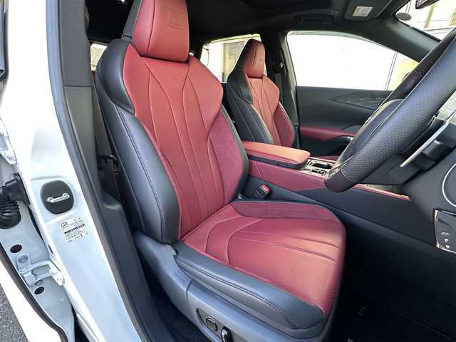 レクサス ＲＸ 500h Fスポーツパフォーマンス 東京都 2025(令7)年 0.1千km パール TRDエアロ/ナビゲーション/フルセグテレビ/ブルトゥース接続/USB接続/全方位カメラ/ハンドルヒーター/シートヒーター/衝突軽減ブレーキ/車線逸脱警報/アダプティブクルーズ/パドルシフト/ヘッドアップディスプレイ/保証書/取扱説明書/整備手帳/スマートキーX2個