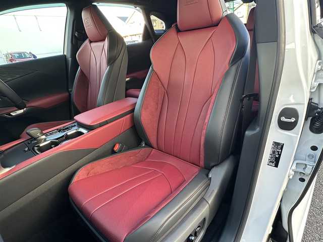 レクサス ＲＸ 500h Fスポーツパフォーマンス 東京都 2025(令7)年 0.1千km パール TRDエアロ/ナビゲーション/フルセグテレビ/ブルトゥース接続/USB接続/全方位カメラ/ハンドルヒーター/シートヒーター/衝突軽減ブレーキ/車線逸脱警報/アダプティブクルーズ/パドルシフト/ヘッドアップディスプレイ/保証書/取扱説明書/整備手帳/スマートキーX2個