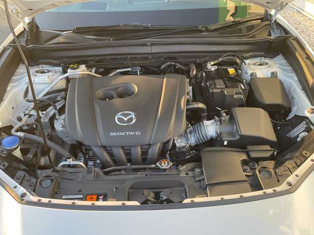 マツダ ＣＸ－３０ 20S 100周年特別記念車 福岡県 2021(令3)年 1.3万km スノーフレイクホワイトパールマイカ 純正ナビ(AM/FM/CD/DVD/BT/USB/HDMI)/アラウンドビューモニター/100周年記念モデル/・赤レザーシート/・赤フロアマット/・18インチ記念ホイール/純正前後ドライブレコーダー/ビルトインETC/社外レーダー探知機/レーダークルーズコントロール/アイドリングストップ/パワーバックドア/前後コーナーセンサー/前席シートヒーター/D席パワーシート/ステアリングヒーター/パドルシフト