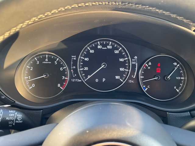 マツダ ＣＸ－３０ 20S 100周年特別記念車 福岡県 2021(令3)年 1.3万km スノーフレイクホワイトパールマイカ 純正ナビ(AM/FM/CD/DVD/BT/USB/HDMI)/アラウンドビューモニター/100周年記念モデル/・赤レザーシート/・赤フロアマット/・18インチ記念ホイール/純正前後ドライブレコーダー/ビルトインETC/社外レーダー探知機/レーダークルーズコントロール/アイドリングストップ/パワーバックドア/前後コーナーセンサー/前席シートヒーター/D席パワーシート/ステアリングヒーター/パドルシフト