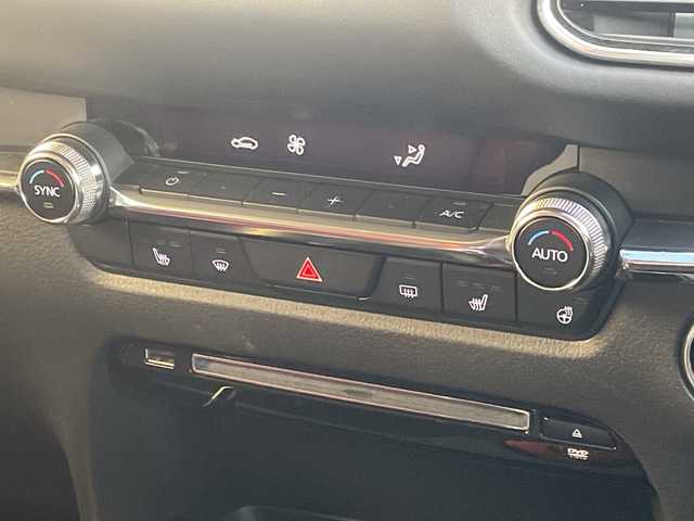 マツダ ＣＸ－３０ 20S 100周年特別記念車 福岡県 2021(令3)年 1.3万km スノーフレイクホワイトパールマイカ 純正ナビ(AM/FM/CD/DVD/BT/USB/HDMI)/アラウンドビューモニター/100周年記念モデル/・赤レザーシート/・赤フロアマット/・18インチ記念ホイール/純正前後ドライブレコーダー/ビルトインETC/社外レーダー探知機/レーダークルーズコントロール/アイドリングストップ/パワーバックドア/前後コーナーセンサー/前席シートヒーター/D席パワーシート/ステアリングヒーター/パドルシフト