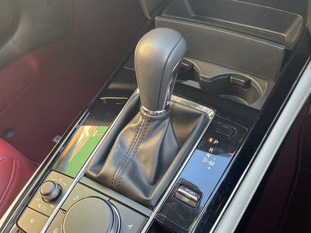 マツダ ＣＸ－３０ 20S 100周年特別記念車 福岡県 2021(令3)年 1.3万km スノーフレイクホワイトパールマイカ 純正ナビ(AM/FM/CD/DVD/BT/USB/HDMI)/アラウンドビューモニター/100周年記念モデル/・赤レザーシート/・赤フロアマット/・18インチ記念ホイール/純正前後ドライブレコーダー/ビルトインETC/社外レーダー探知機/レーダークルーズコントロール/アイドリングストップ/パワーバックドア/前後コーナーセンサー/前席シートヒーター/D席パワーシート/ステアリングヒーター/パドルシフト