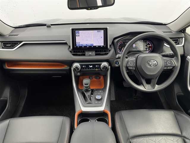 トヨタ ＲＡＶ４ アドベンチャー 大分県 2020(令2)年 5.2万km アティチュードブラックマイカ 4WD/TOYOTAセーフティセンス/・プリクラッシュセーフティ/・レーンディパーチャアラート/・レーダークルーズコントロール/・オートマチックハイビーム/純正9型ナビ　型式：NSZT-Y68T/・フルセグTV、DVD、AM/FM/・USB、BT対応、HDMI/ステアリングスイッチ/バックカメラ/ETC2.0/合皮シート/・D席パワーシート/電動パーキング/オートホールド機能/横滑り防止装置/電動格納ミラー/純正フロアマット/オートライト/LEDヘッドライト/フォグランプ/純正19インチアルミホイール/クリアランスソナー