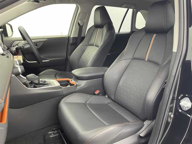 トヨタ ＲＡＶ４ アドベンチャー 大分県 2020(令2)年 5.2万km アティチュードブラックマイカ 4WD/TOYOTAセーフティセンス/・プリクラッシュセーフティ/・レーンディパーチャアラート/・レーダークルーズコントロール/・オートマチックハイビーム/純正9型ナビ　型式：NSZT-Y68T/・フルセグTV、DVD、AM/FM/・USB、BT対応、HDMI/ステアリングスイッチ/バックカメラ/ETC2.0/合皮シート/・D席パワーシート/電動パーキング/オートホールド機能/横滑り防止装置/電動格納ミラー/純正フロアマット/オートライト/LEDヘッドライト/フォグランプ/純正19インチアルミホイール/クリアランスソナー