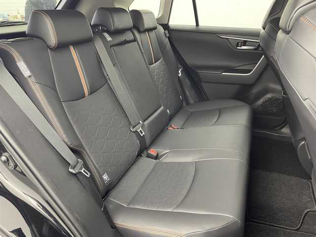 トヨタ ＲＡＶ４ アドベンチャー 大分県 2020(令2)年 5.2万km アティチュードブラックマイカ 4WD/TOYOTAセーフティセンス/・プリクラッシュセーフティ/・レーンディパーチャアラート/・レーダークルーズコントロール/・オートマチックハイビーム/純正9型ナビ　型式：NSZT-Y68T/・フルセグTV、DVD、AM/FM/・USB、BT対応、HDMI/ステアリングスイッチ/バックカメラ/ETC2.0/合皮シート/・D席パワーシート/電動パーキング/オートホールド機能/横滑り防止装置/電動格納ミラー/純正フロアマット/オートライト/LEDヘッドライト/フォグランプ/純正19インチアルミホイール/クリアランスソナー