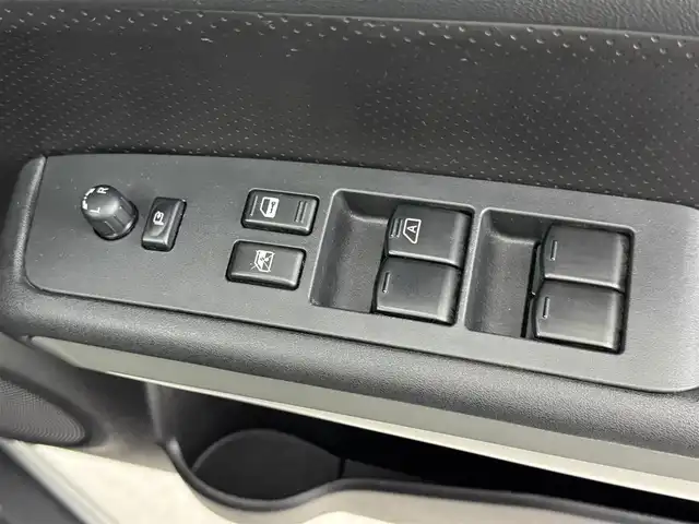 日産 エクストレイル 20GT S 福岡県 2014(平26)年 6.8万km ブリリアントシルバー 社外ナビ　（NR-MZ077）/ルーフキャリア　/ルーフレール　/社外ナビ（フルセグTV）/カプロンシート　/ダウンヒルアシスト　/スマートキー　/横滑り防止機能　/社外１６インチホイール（スタッドレスタイヤ）/純正フロアマット　/純正ドアバイザー/オールモード４×４－ｉシステム