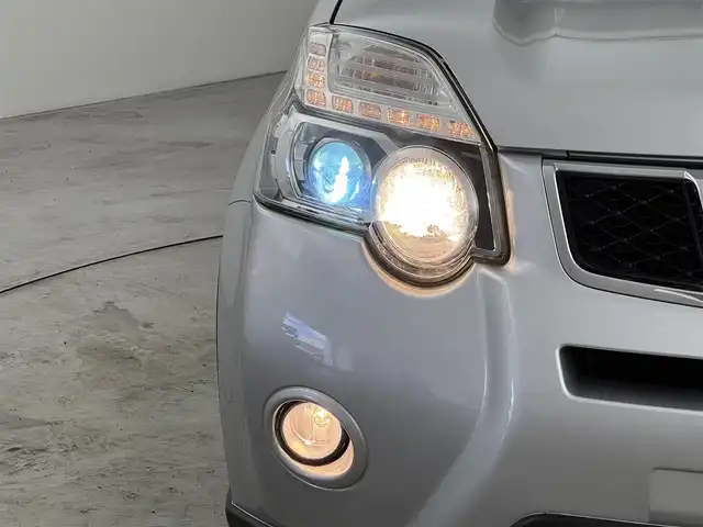 日産 エクストレイル 20GT S 福岡県 2014(平26)年 6.8万km ブリリアントシルバー 社外ナビ　（NR-MZ077）/ルーフキャリア　/ルーフレール　/社外ナビ（フルセグTV）/カプロンシート　/ダウンヒルアシスト　/スマートキー　/横滑り防止機能　/社外１６インチホイール（スタッドレスタイヤ）/純正フロアマット　/純正ドアバイザー/オールモード４×４－ｉシステム