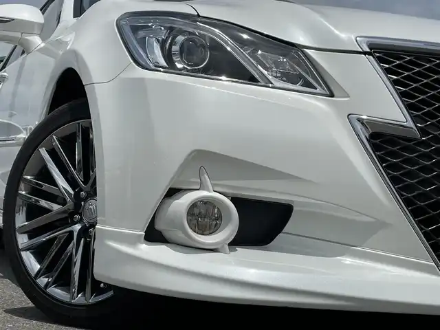 トヨタ クラウン アスリート S 佐賀県 2013(平25)年 7.3万km ホワイトパールクリスタルシャイン 純正８インチナビ/フルセグＴＶ　ＣＤ　ＤＶＤ　ＵＳＢ　ＢＴ/バックカメラ/Ｄ＋Ｎ席パワーシート/ＩＳＯＦＩＸ/革巻きステアリング/ステアリングリモコン/モデリスタエアロ/純正18インチアルミホイール/純正キセノンヘッドライト/クルーズコントロール/横滑り防止装置/フォグライト/ウィンカーミラー/ドアバイザ―/プッシュスタート/スマートキー/スペアキー１本/保証書/取扱説明書