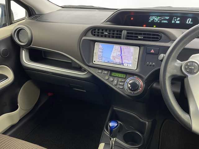 トヨタ アクア G 新潟県 2014(平26)年 3.3万km グレーメタリック 純正SDナビ/ワンセグ BT CD/バックカメラ/スマートキー/スペアキー/オートライト/ETC