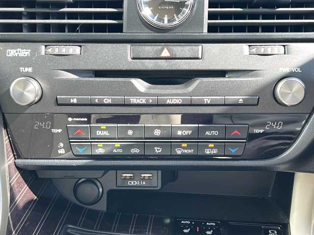レクサス ＲＸ 450h バージョンL 山形県 2020(令2)年 5.8万km ソニッククォーツ ４WD/純正12.3型ナビ/Bluetooth/フルセグ/ビルトインETC2.0/全周囲カメラ/ドライブレコーダー/レクサスセーフティシステム/衝突軽減ブレーキ/レーンキープアシスト/オートマチックハイビーム/レーダークルーズコントロール/ブラインドスポットモニター/ヘッドアップディスプレイ/コーナーセンサー/電動リアゲート/ステアリングヒーター/レザーシート/メモリー機能付パワーシート/全席シートヒータ/全席エアシート/LEDヘッドライト/オートライト/純正フロアマット