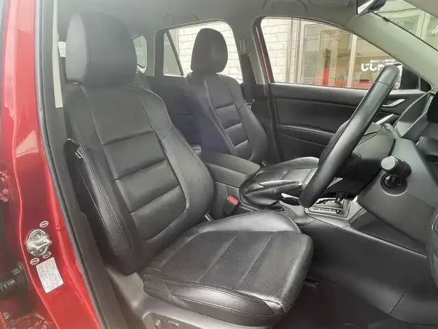 マツダ ＣＸ－５ XD Lパッケージ 愛知県 2013(平25)年 9.6万km ソウルレッドプレミアムメタリック (株)IDOMが運営する【じしゃロン豊川店】の自社ローン専用車両になります。こちらは現金またはオートローンご利用時の価格です。自社ローンご希望の方は別途その旨お申付け下さい/ 純正メモリナビ/　◯ CD再生機能/　◯ DVD再生機能/　◯ BT対応/　◯ フルセグTV/ バックカメラ/ ETC/ 革巻ステアリング/ ステアリングスイッチ/ クルーズコントロール/ オートライト/ レザーシート/ 運転席パワーシート/ フリップダウンモニター/ 前席シートヒーター/ トノカバー/ ウインカーミラー/ ドアバイザー/ 純正フロアマット