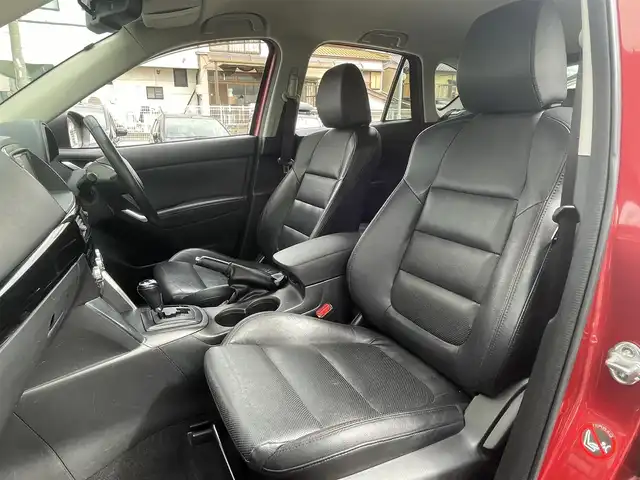 マツダ ＣＸ－５ XD Lパッケージ 愛知県 2013(平25)年 9.6万km ソウルレッドプレミアムメタリック (株)IDOMが運営する【じしゃロン豊川店】の自社ローン専用車両になります。こちらは現金またはオートローンご利用時の価格です。自社ローンご希望の方は別途その旨お申付け下さい/ 純正メモリナビ/　◯ CD再生機能/　◯ DVD再生機能/　◯ BT対応/　◯ フルセグTV/ バックカメラ/ ETC/ 革巻ステアリング/ ステアリングスイッチ/ クルーズコントロール/ オートライト/ レザーシート/ 運転席パワーシート/ フリップダウンモニター/ 前席シートヒーター/ トノカバー/ ウインカーミラー/ ドアバイザー/ 純正フロアマット
