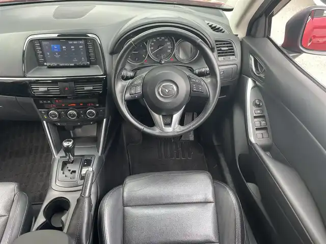 マツダ ＣＸ－５ XD Lパッケージ 愛知県 2013(平25)年 9.6万km ソウルレッドプレミアムメタリック (株)IDOMが運営する【じしゃロン豊川店】の自社ローン専用車両になります。こちらは現金またはオートローンご利用時の価格です。自社ローンご希望の方は別途その旨お申付け下さい/ 純正メモリナビ/　◯ CD再生機能/　◯ DVD再生機能/　◯ BT対応/　◯ フルセグTV/ バックカメラ/ ETC/ 革巻ステアリング/ ステアリングスイッチ/ クルーズコントロール/ オートライト/ レザーシート/ 運転席パワーシート/ フリップダウンモニター/ 前席シートヒーター/ トノカバー/ ウインカーミラー/ ドアバイザー/ 純正フロアマット