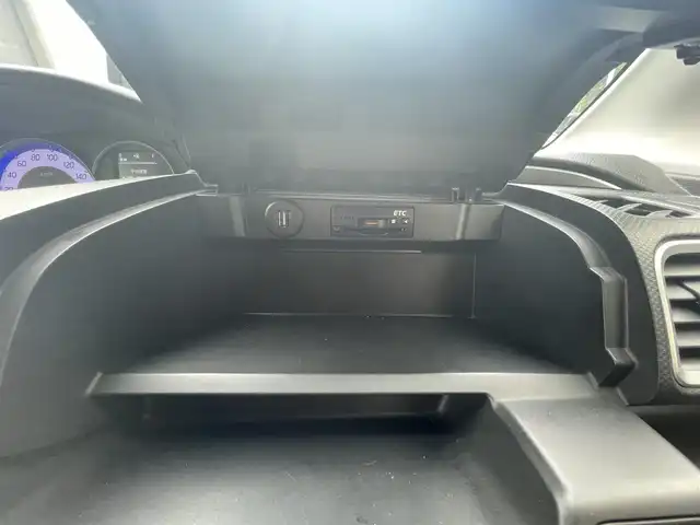 スズキ ソリオ バンディット HV MV Dカメラ ブレーキS 栃木県 2017(平29)年 13.3万km ピュアホワイトP (株)IDOMが運営する【じしゃロン宇都宮店】の自社ローン専用車両になります。こちらは現金またはオートローンご利用時の価格です。自社ローンご希望の方は別途その旨お申付け下さい/純正ナビ　/全方位カメラ　/衝突被害軽減装置　/両側パワースライドドア　/フルセグ　/BT接続　/ビルトインETC　/シートヒーター　/プッシュスタート　/スペアキー　/純正アルミホイール　/LEDオートヘッドライト