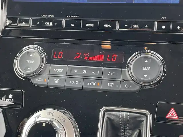 三菱 デリカＤ：５ P 福島県 2023(令5)年 0.1千km ブラックダイヤモンド 純正10.1型ナビ/【Bluetooth/CD/DVD/フルセグTV/HDMI】/マルチアラウンドモニター/ドライブレコーダー（SDなし）/ETC/電動サイドステップ/シートヒーター/ハンドルヒーター/e-アシスト/・衝突被害軽減ブレーキシステム/・車線逸脱警報システム/・レーダークルーズコントロールシステム/・オートマチックハイビーム/・誤発進抑制機能/・後側方車両検知警報システム/・後退時交差車両検知警報システム/両側パワースライドドア/革調シートカバー/LEDライト/パドルシフト/オートホールド/電動パーキングブレーキ/スマートキー