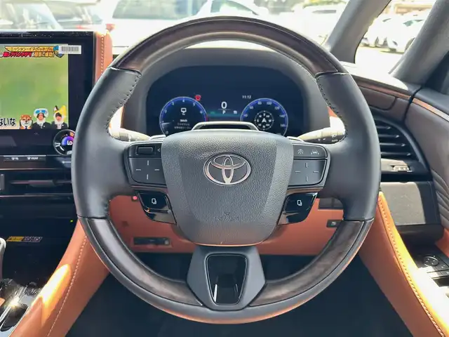 トヨタ ヴェルファイア Z プレミア 宮城県 2024(令6)年 0.9万km プラチナホワイトパールマイカ デジタルインナーミラー/ユニバーサルステップ/＝＝＝/左右独立ムーンルーフ/トヨタチームメイト/・アドバンストパーク/・パーキングサポートブレーキ（周辺静止物）/・アドバンストドライブ/・緊急時操舵支援/・フロントクロストラフィックアラート/・レーンチェンジアシスト/・ドライバーモニターカメラ/セーフティセンス/・プリクラッシュセーフティ/・レーントレーシングアシスト/・全車速追従機能付レーダークルーズコントロール/・アダプティブハイビームシステム/・ロードサインアシスト/・ドライバー異常時対応システム/・プロアクティブドライビングアシスト/・発進遅れ告知機能/BSM/パーキングサポートブレーキ/13インチフリップダウンモニター/14インチディスプレイオーディオ/・車載ナビ/・地デジTV/・USB/HDMI/・ETC2.0/床下透過表示機能付パノラミックビューモニター/ヘッドアップディスプレイ/両側パワースライドドア/パワーバックドア/本革シート/シートヒーター/ベンチレーション/ステアヒーター