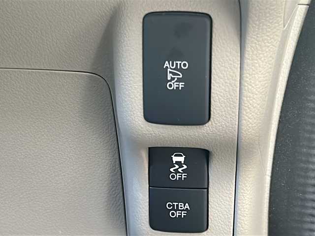 ホンダ Ｎ ＢＯＸ G SSパッケージ 広島県 2017(平29)年 5万km プレミアムアイボリーP 禁煙車/あんしんパッケージ/・シティブレーキアクティブシステム（低速域衝突軽減ブレーキ＋誤発進抑制機能）/・W+サイド＋サイドカーテンエアバック/純正ナビ（VXM-174VFi）/・フルセグ/CD/DVD/SD/BT/バックカメラ/ステアリングスイッチ/オートライト/HIDヘッドライト/フォグランプ/シートヒーター/オートリトラミラー/電動格納ウィンカーミラー/リアサンシェード/ドライブレコーダー（BM-FW601）/ETC/純正14インチアルミホイール