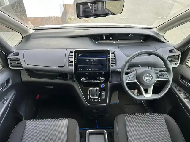 日産 セレナ e－パワー ハイウェイスター V 静岡県 2021(令3)年 3.8万km ブリリアントホワイトパール プロパイロット/純正10インチナビ/FM/AM/CD/DVD/Blue-ray/Bluetooth/フルセグTV/両側電動スライドドア/フリップダウンモニター/レーダークルーズコントロール/アラウンドビューモニター/ビルトインETC/オートライト/オートハイビーム/LEDヘッドライト/コーナーセンサー前後/カーテンエアバッグ/純正フロアマット/純正15AW